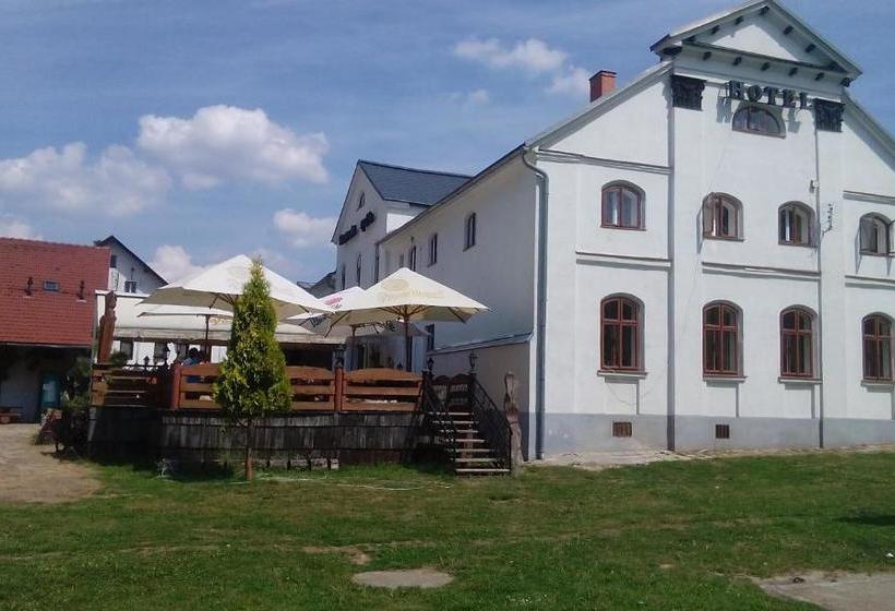 호텔 Maršovská Rychta