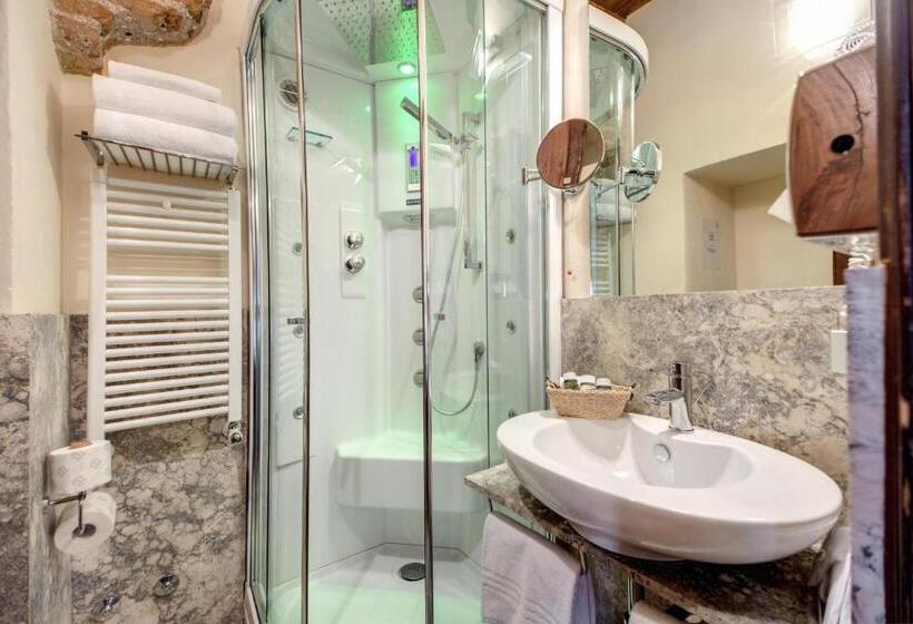 هتل Residenza Torre Colonna