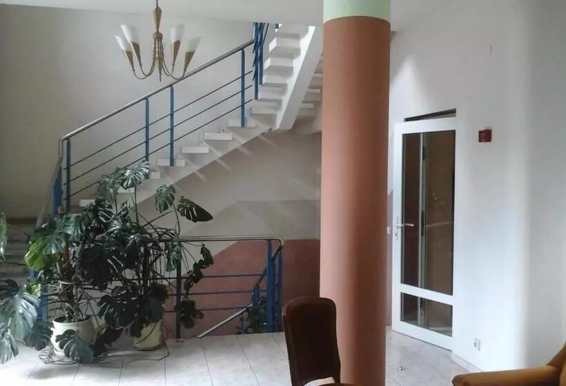 هتل Skaistažiedė