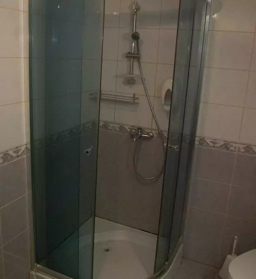 هتل Terve Hostel