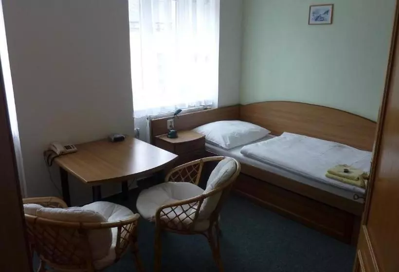Hotel Tht