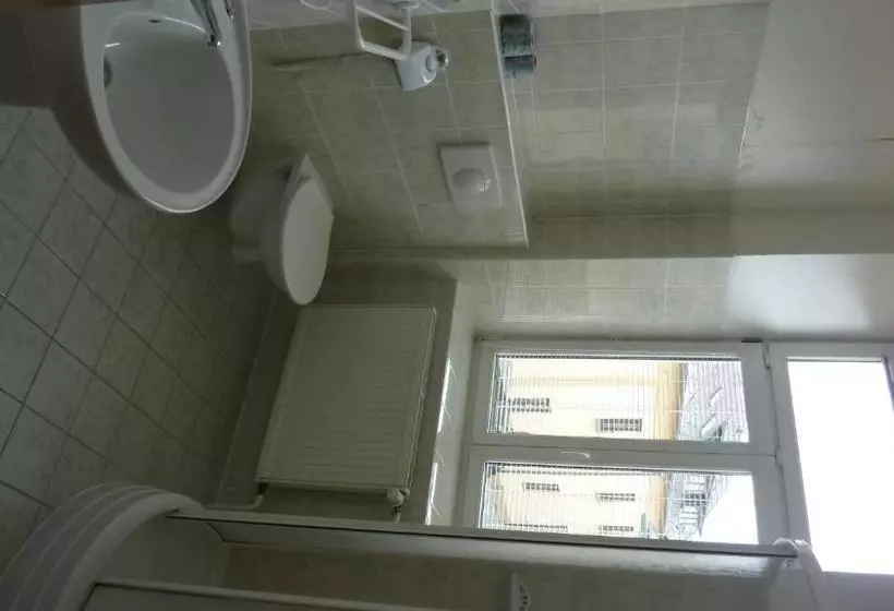 Hotel Tht