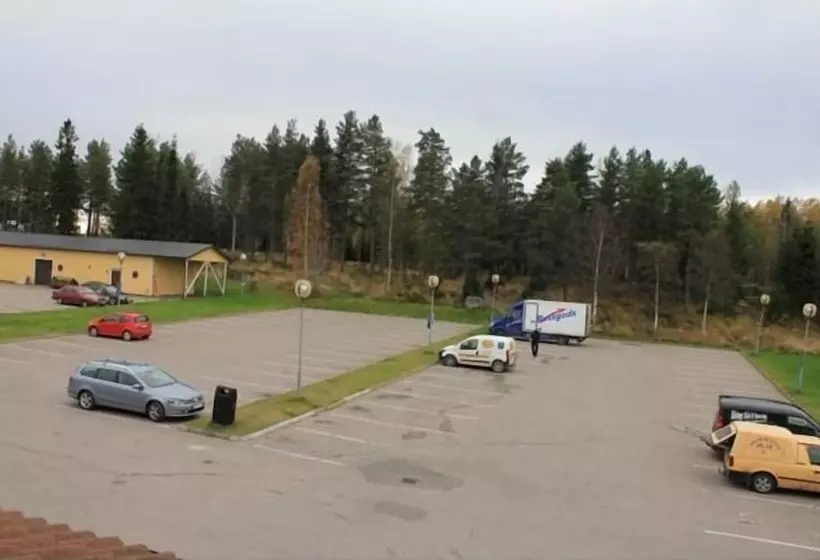 هتل Värdshuset Glada Hudik