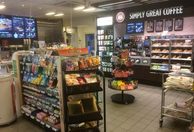 هتل Värdshuset Glada Hudik