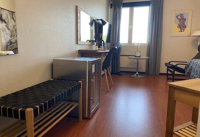 בית מלון כפרי Värdshuset Glada Hudik