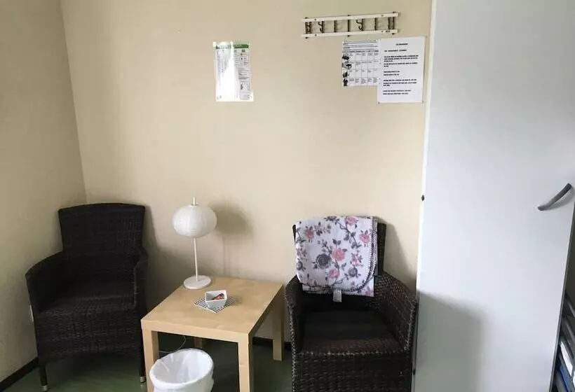 Hässleholmsgårdens Vandrarhem
