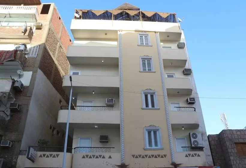 هتل Nubanile