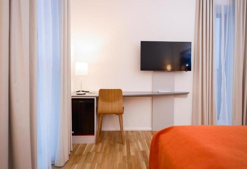 Pingvinhotellet Unn Tromsø