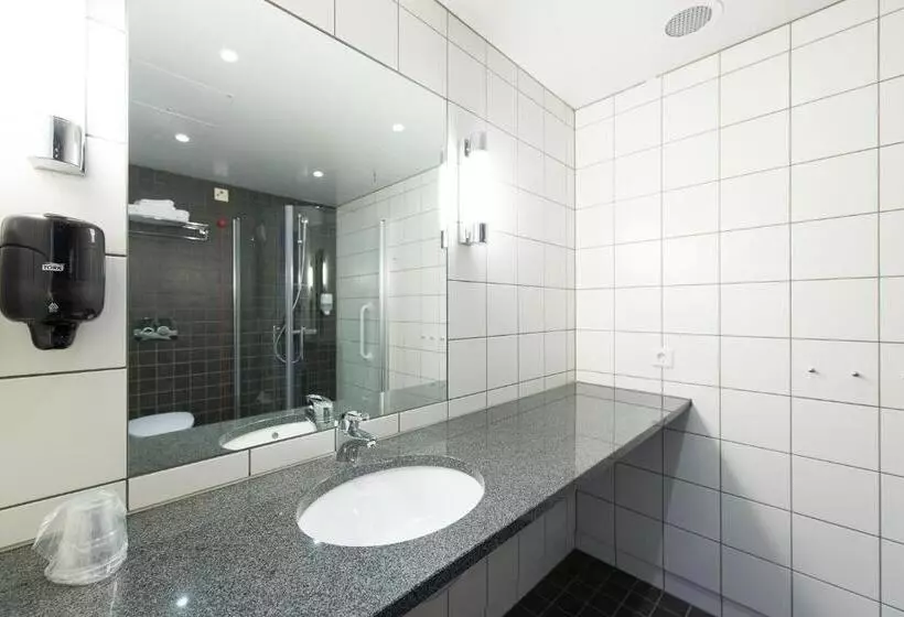 Pingvinhotellet Unn Tromsø