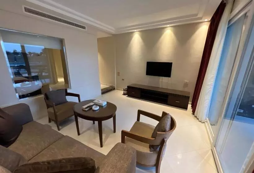 استراحتگاه Grand Ocean El Sokhna