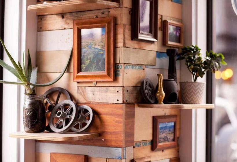 Absoloot Hostel Queenstown