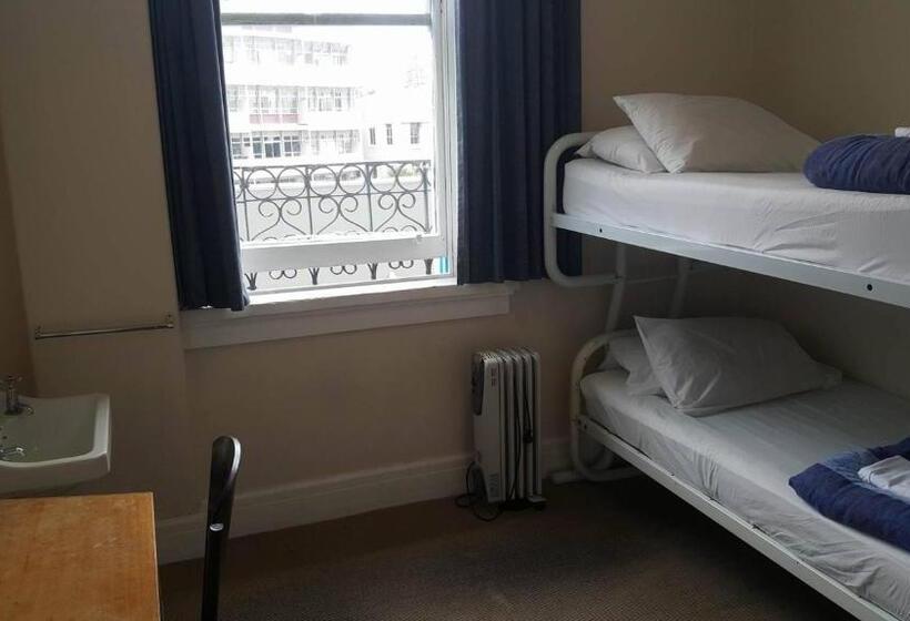 הוסטל Toad Hall Accommodation