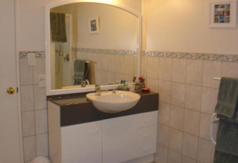 Anton & Mary S Bed & Breakfast