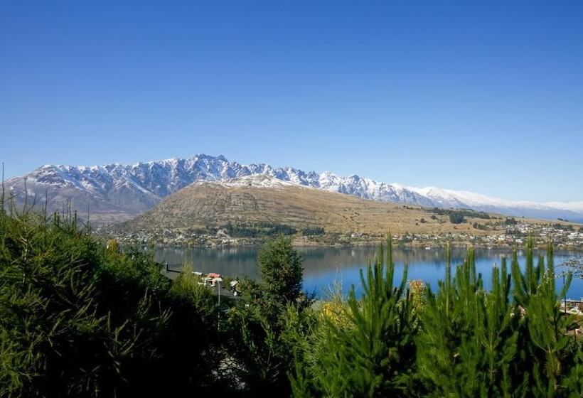 Bed and Breakfast Alpine Suites