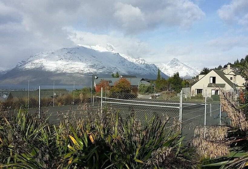 Bed and Breakfast Alpine Suites