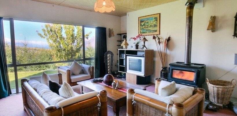 Bed and Breakfast Alpine Suites