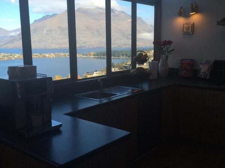 Bed and Breakfast Alpine Suites