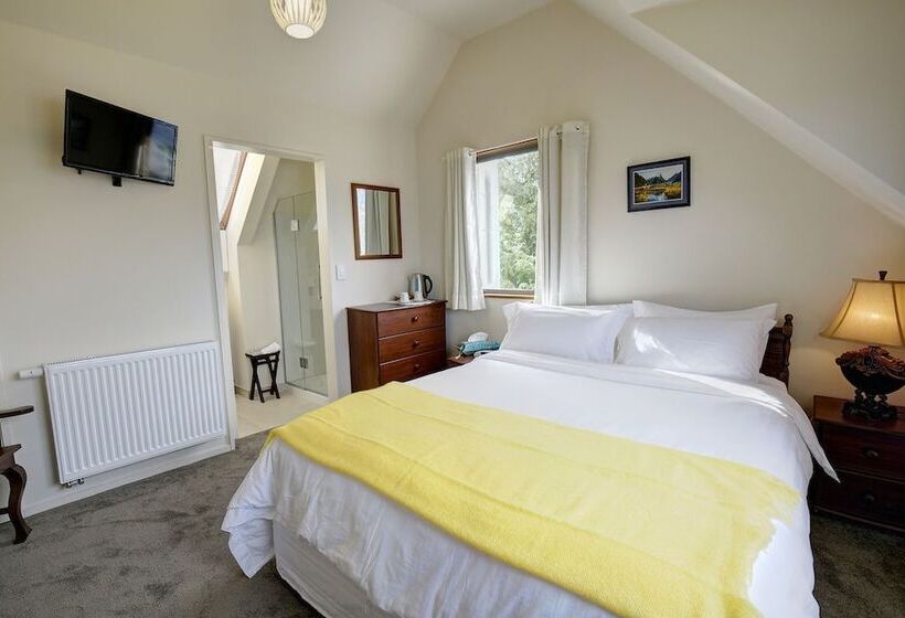 Bed and Breakfast Alpine Suites