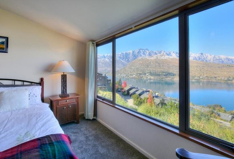 Bed and Breakfast Alpine Suites