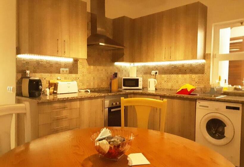 تختخواب و صبحانه Alvor Ar De Mar