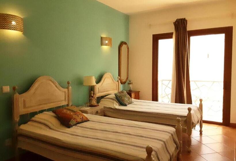 تختخواب و صبحانه Alvor Ar De Mar