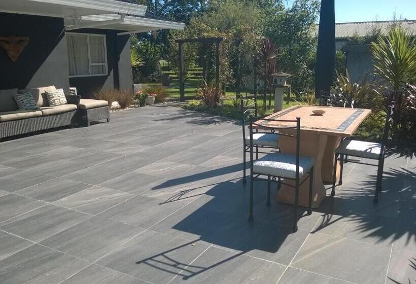 צימר Korbaylen Estate