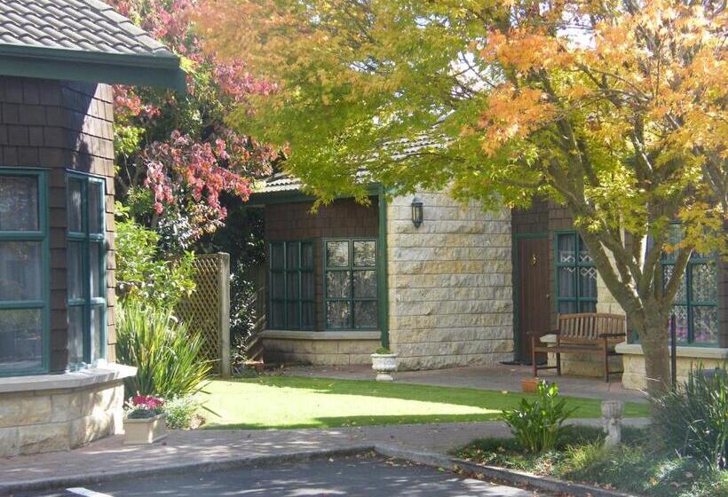 Cambridge Mews Motel