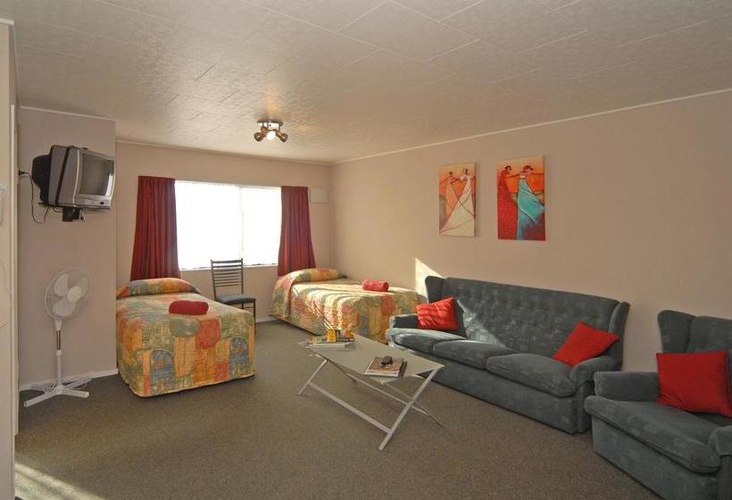 Gloucester House Motel