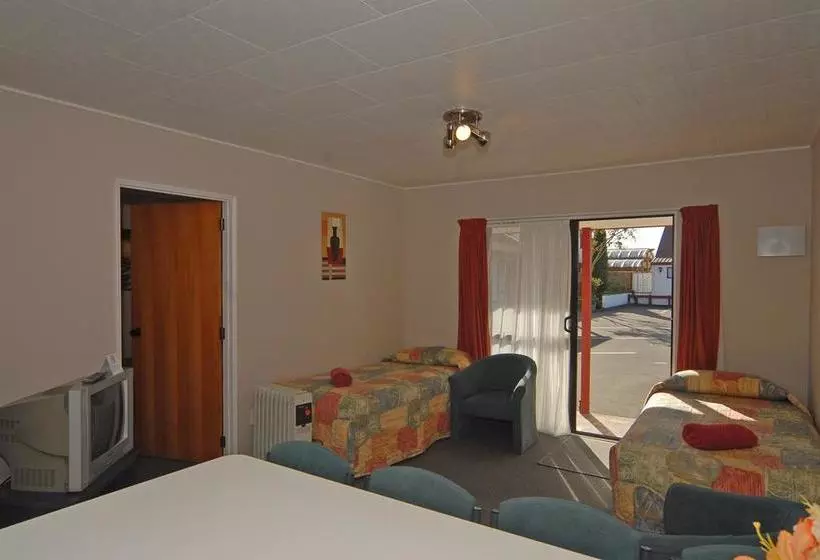 Gloucester House Motel