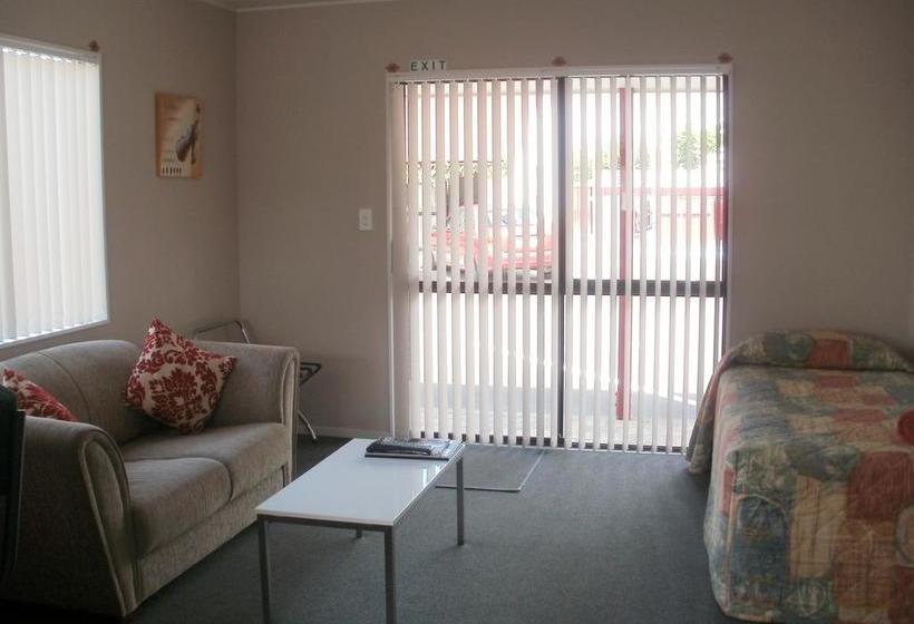 Gloucester House Motel