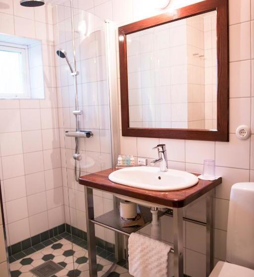 호텔 32 Rum & Kök