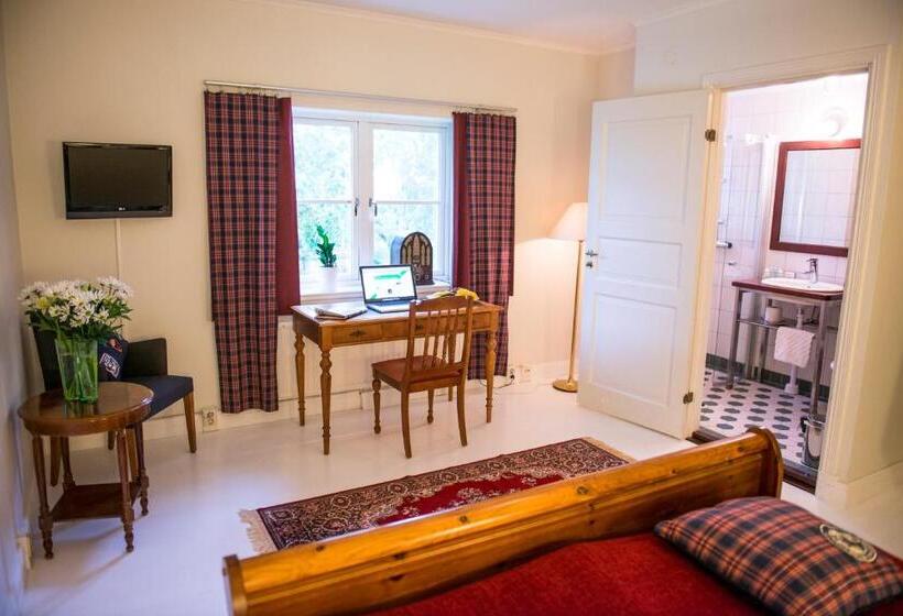 호텔 32 Rum & Kök