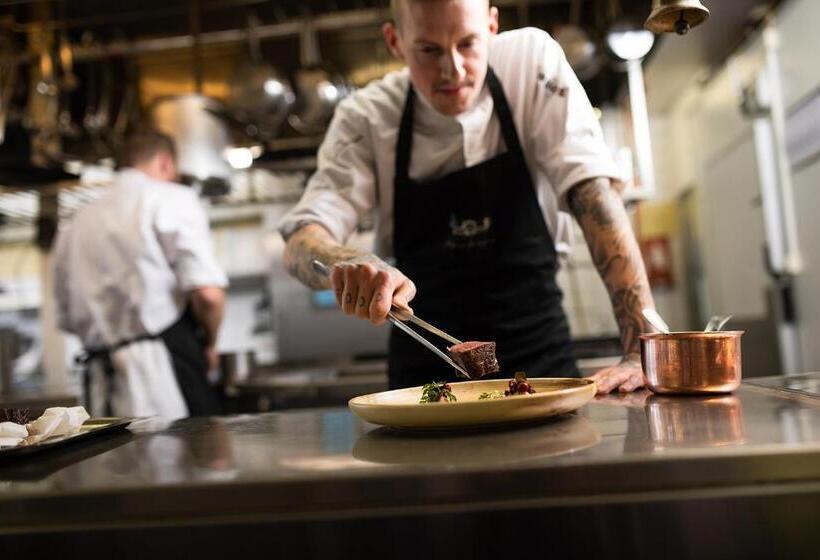 Отель Stufvenäs Gästgifveri