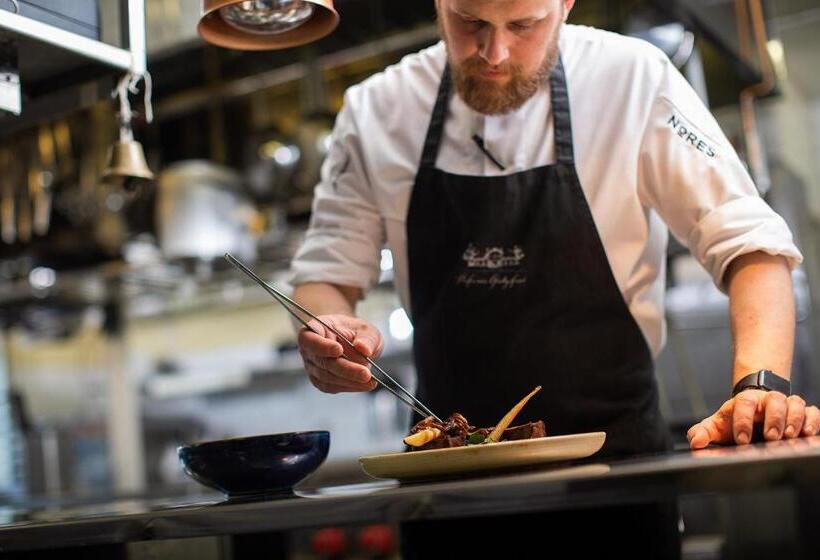 Отель Stufvenäs Gästgifveri