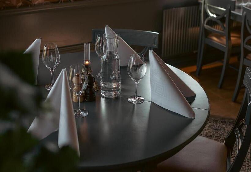 Отель Stufvenäs Gästgifveri