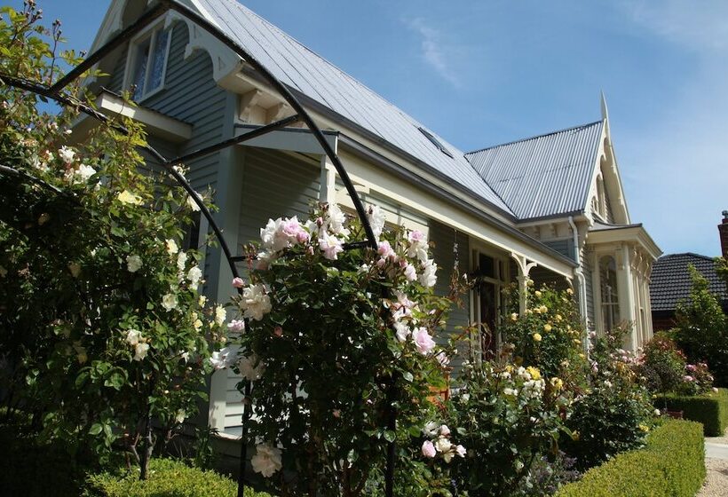 Lilac Rose Boutique Bed And Breakfast