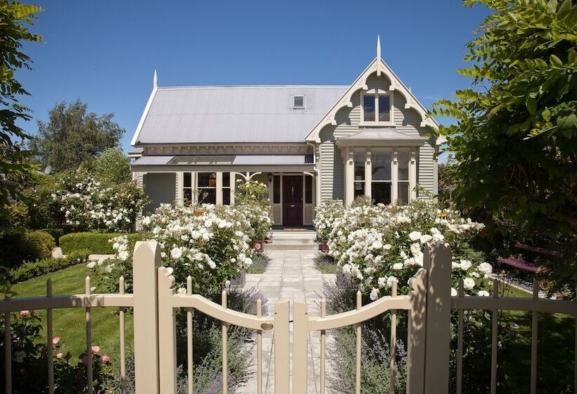 Lilac Rose Boutique Bed And Breakfast