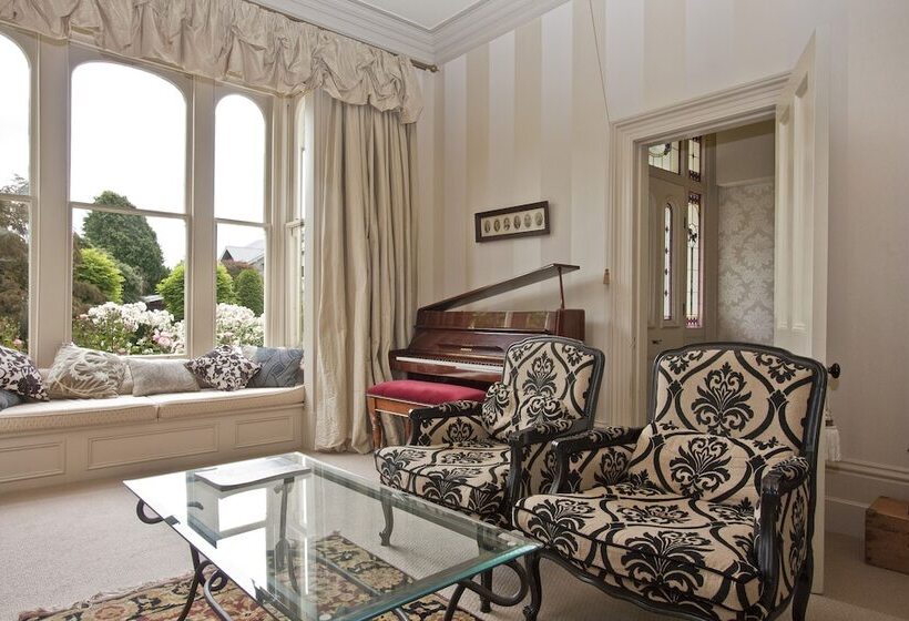 Lilac Rose Boutique Bed And Breakfast