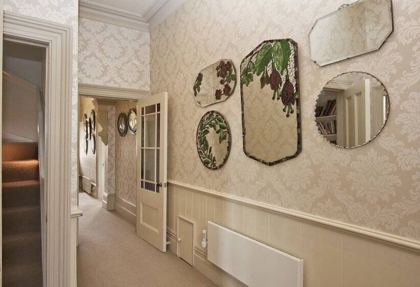 Lilac Rose Boutique Bed And Breakfast