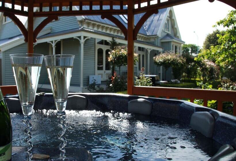 Lilac Rose Boutique Bed And Breakfast