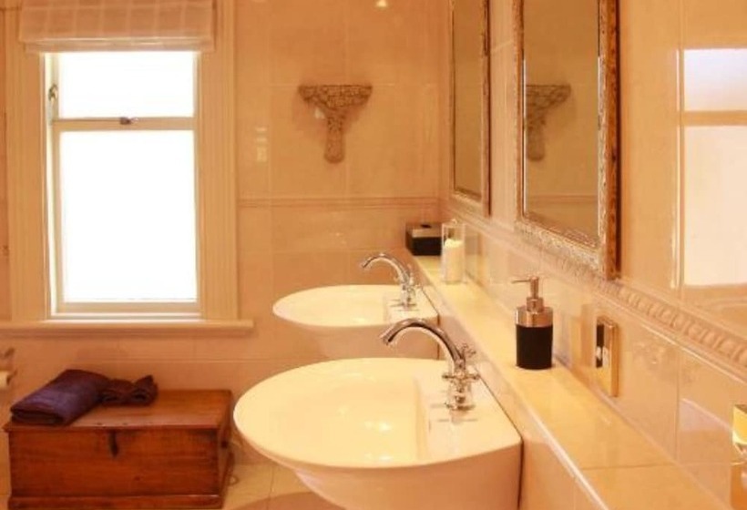 Lilac Rose Boutique Bed And Breakfast