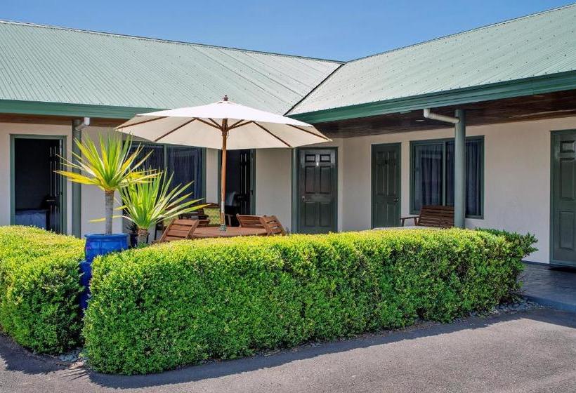 فندق على الطريق Barringtons Motor Lodge