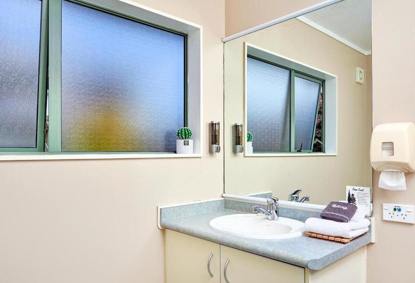 فندق على الطريق Barringtons Motor Lodge