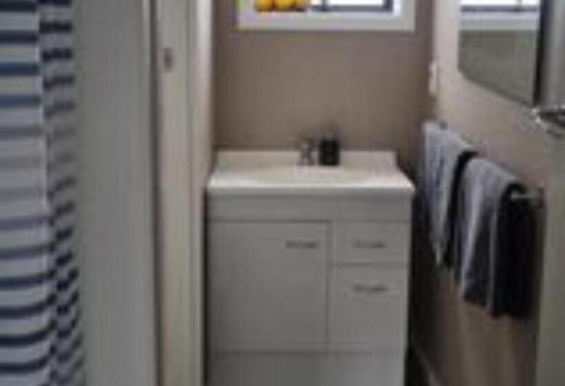 فندق على الطريق Clyde Central