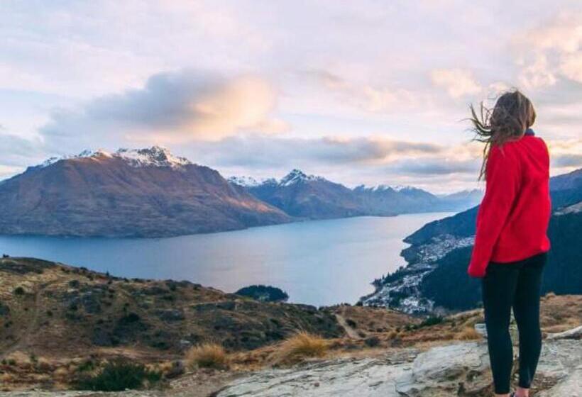 فندق على الطريق Clyde Central