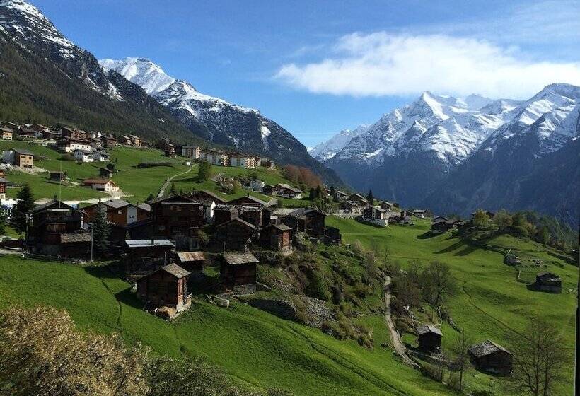 Gruppenhaus Rosy   Hostel