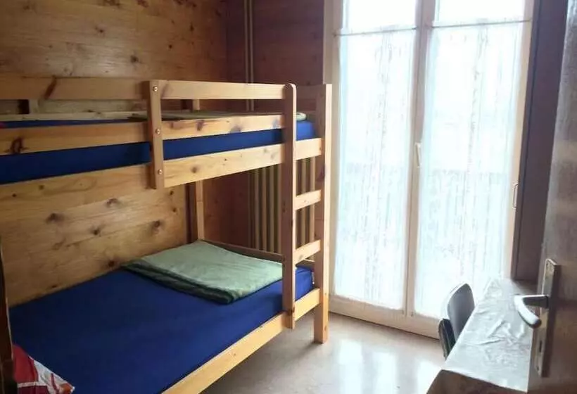 Gruppenhaus Rosy   Hostel