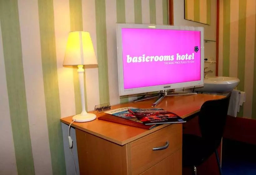 هتل Basicrooms