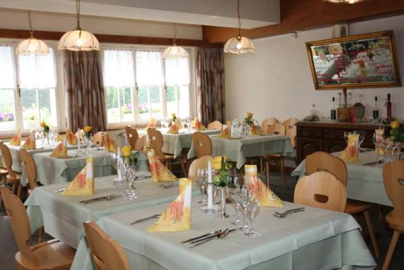 هتل Gasthaus Waldhaus