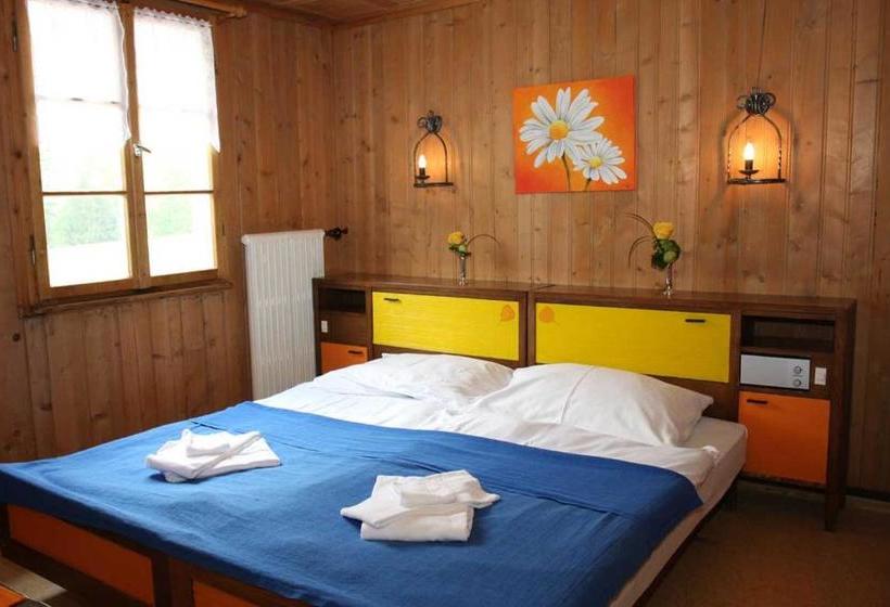 هتل Gasthaus Waldhaus